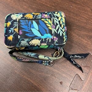 Vera Bradley Small Blue Floral Wristlet Wallet Compact Zip